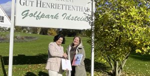 Mehr über den Artikel erfahren Die Gewinnerin des Matchplay Hauptpreises 2025